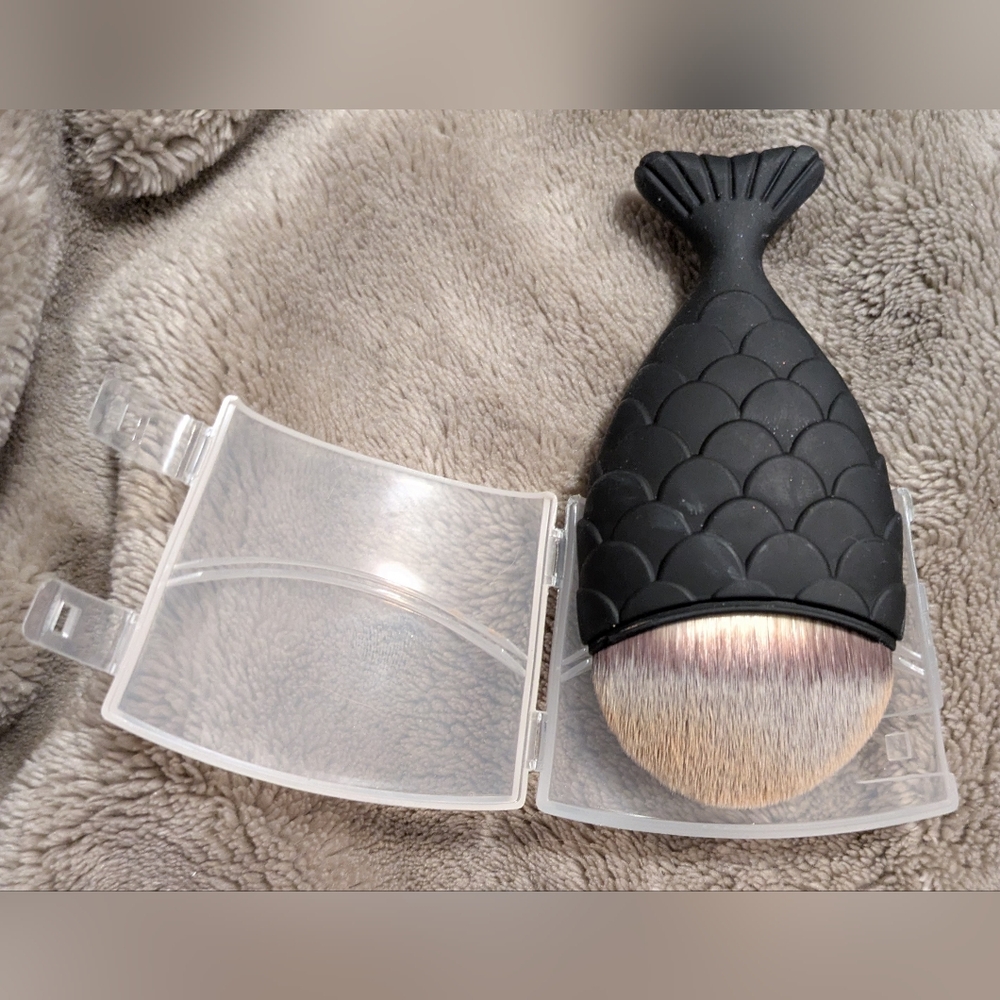 Black Mermaid Tail Brush with Case